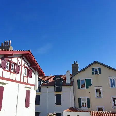 Lamartine Apartment *